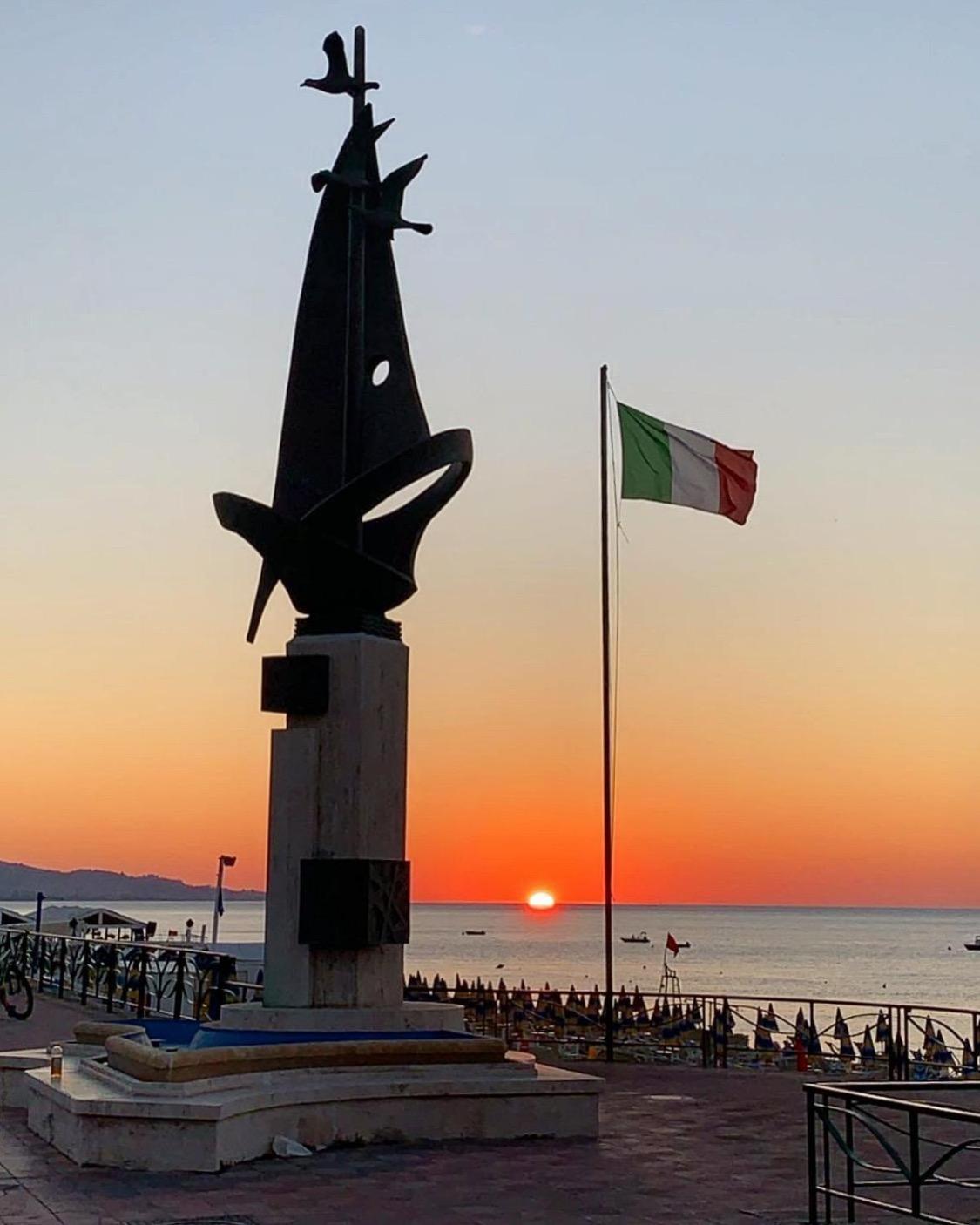 Appartamento Casa Mia Siderno Esterno foto